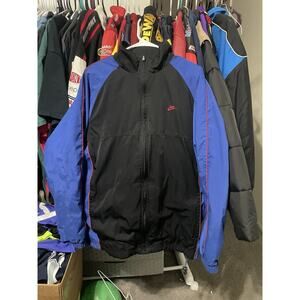 Size L- VTG 2000s Nike Silver Logo Windbreaker Jacket Blue